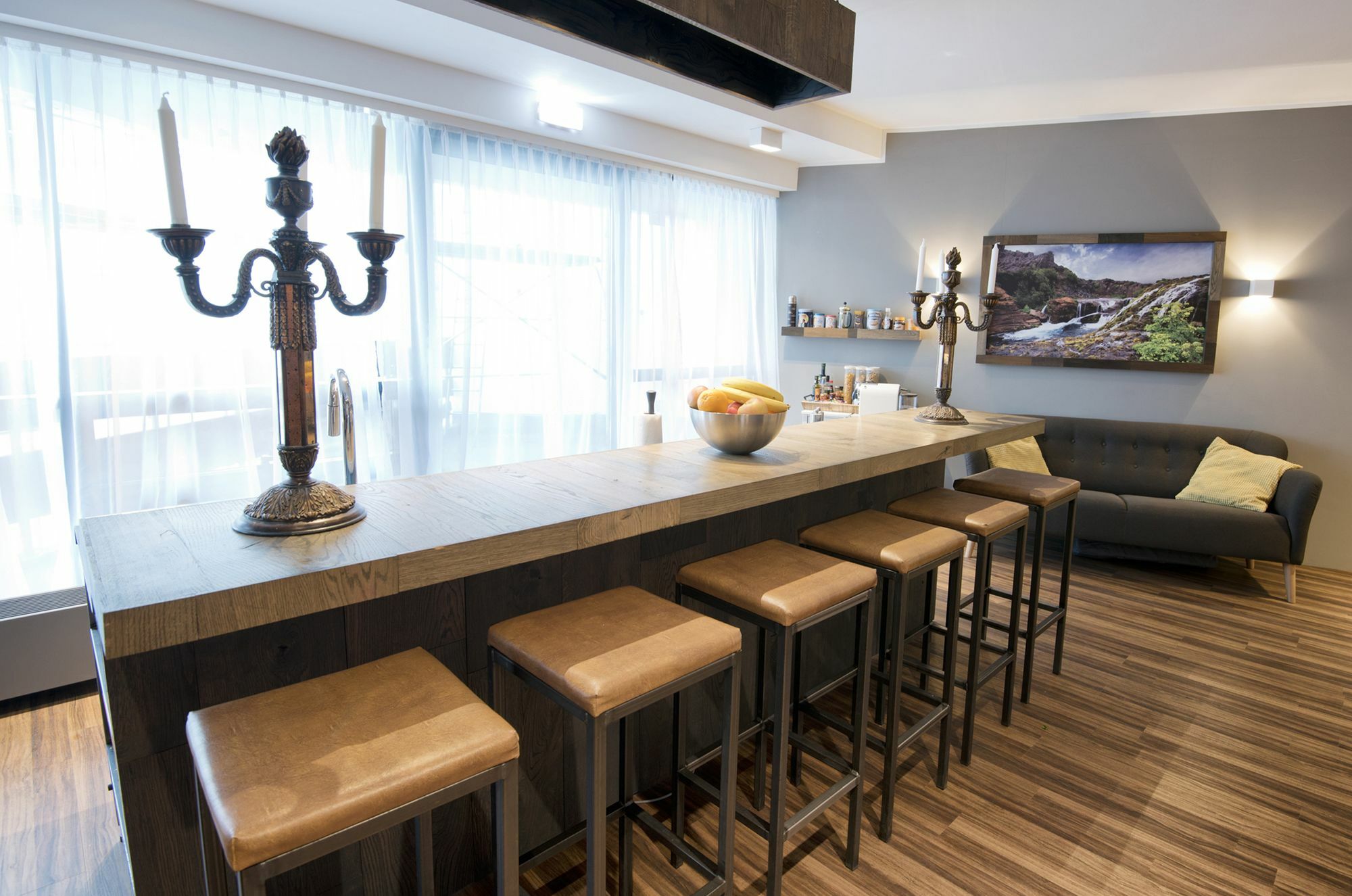 B14 & 4* Reykjavík